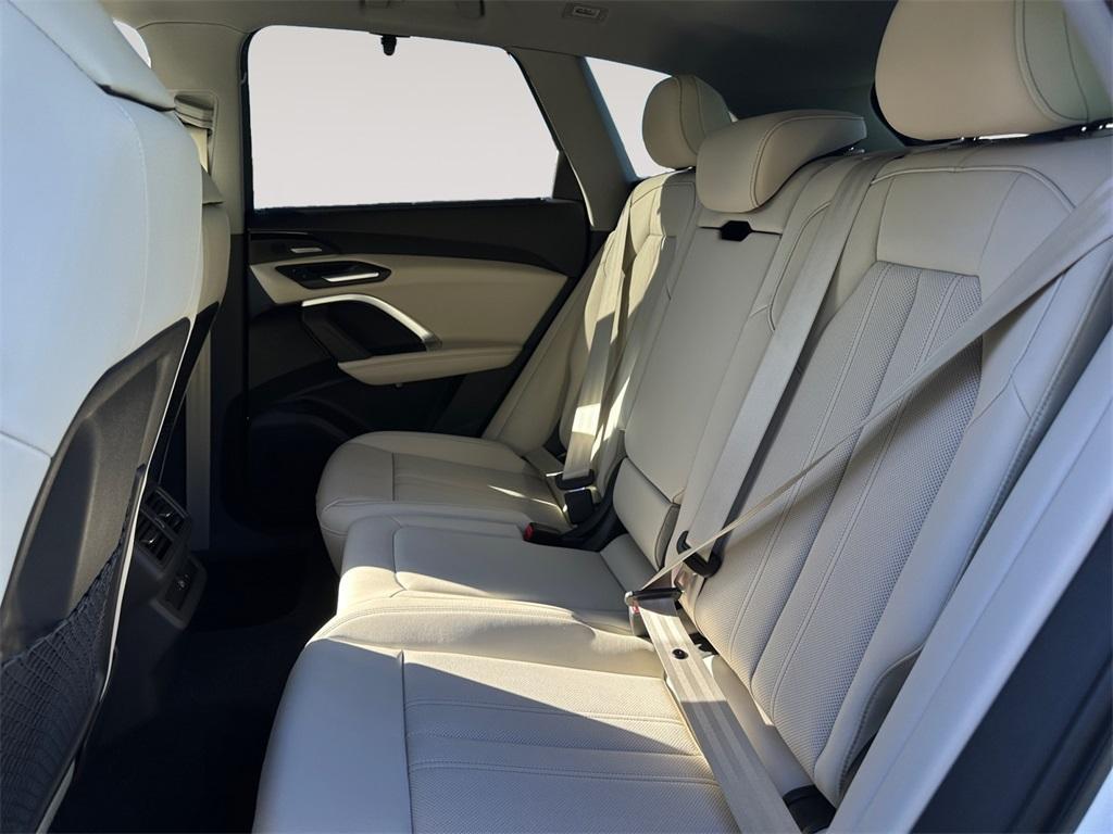 new 2025 Audi Q5 car, priced at $61,280