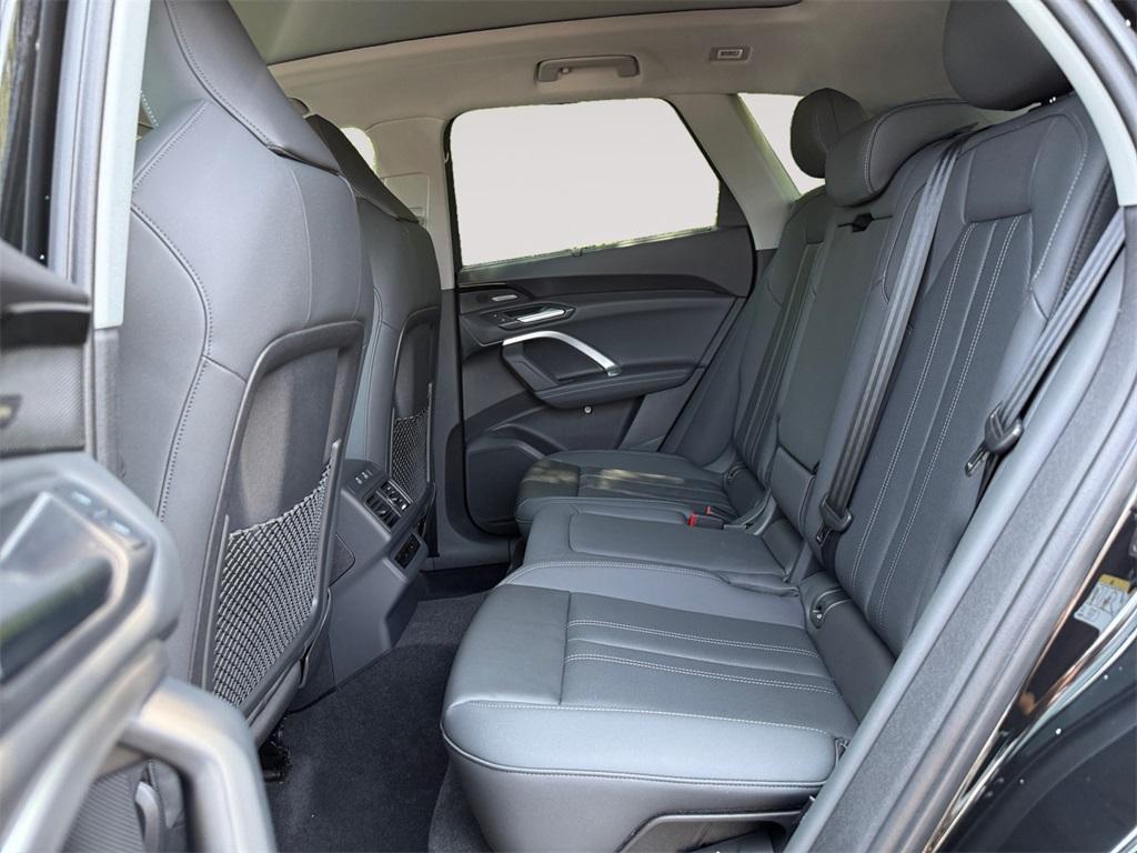 new 2025 Audi Q5 car, priced at $62,080