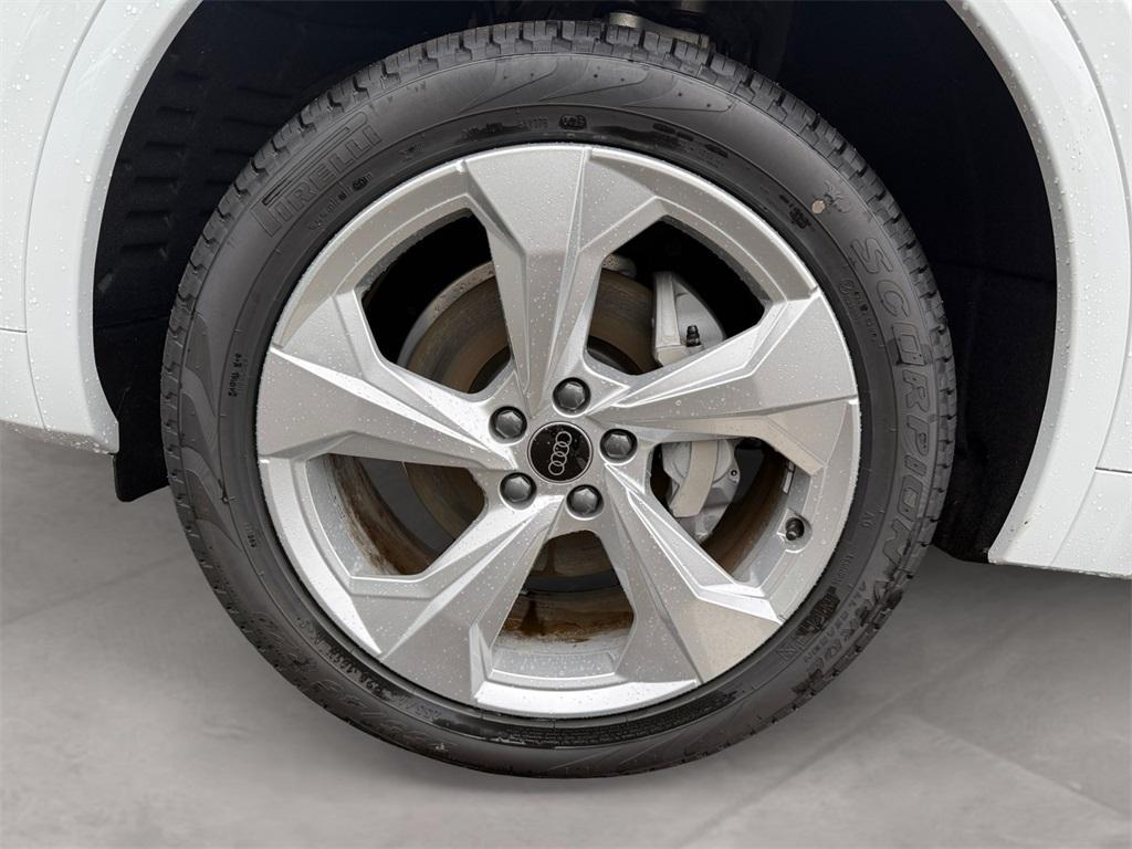 new 2025 Audi Q5 car, priced at $59,625