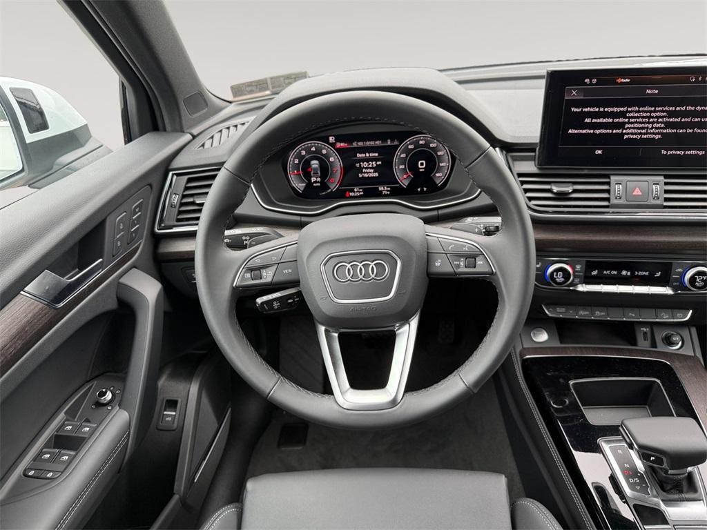new 2025 Audi Q5 car, priced at $59,625