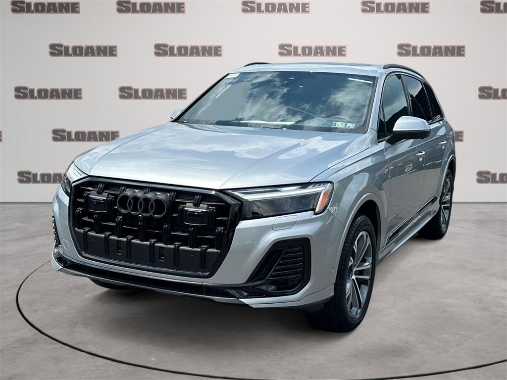 new 2025 Audi Q7 car, priced at $68,475