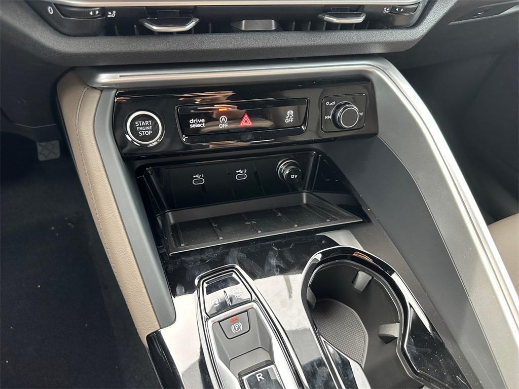 new 2025 Audi Q5 car, priced at $62,080