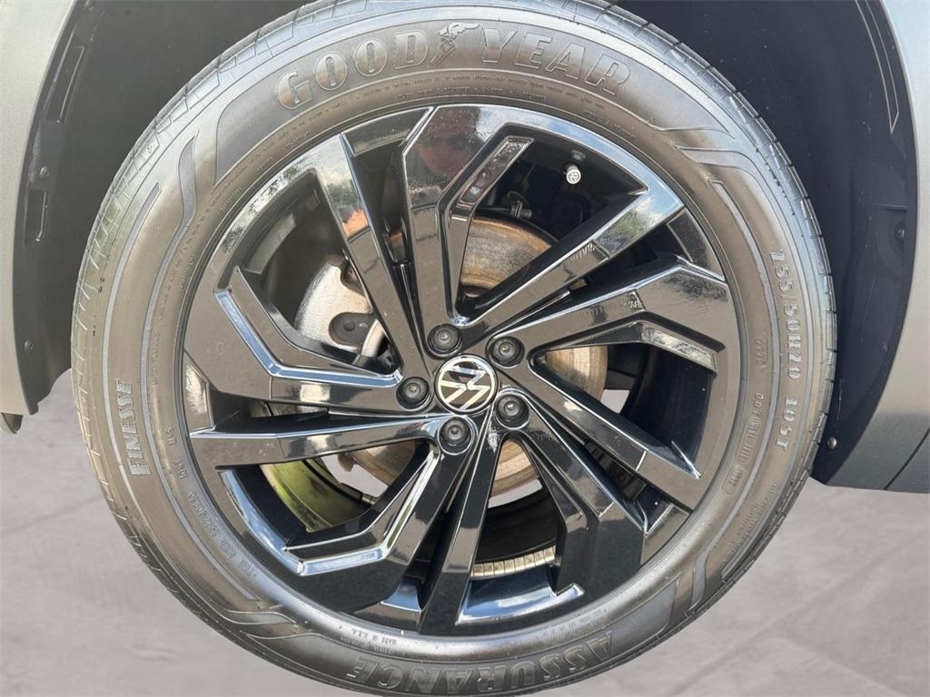 used 2022 Volkswagen Atlas car, priced at $30,991