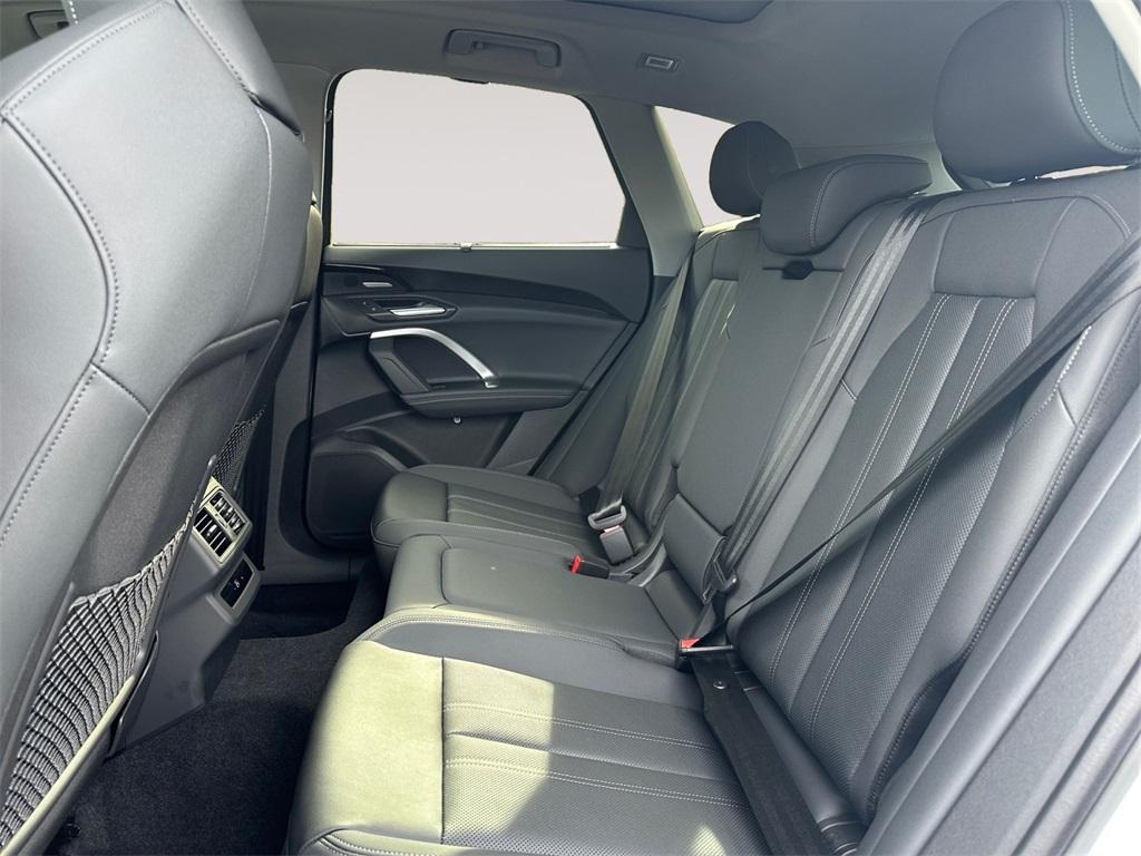 new 2025 Audi Q5 car, priced at $62,080
