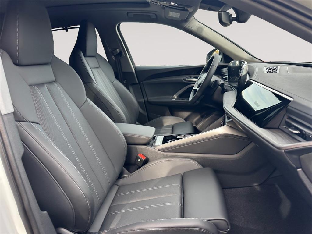 new 2025 Audi Q5 car, priced at $62,080