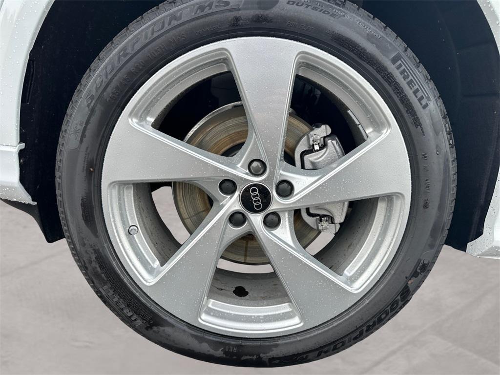 new 2025 Audi Q5 car, priced at $62,080