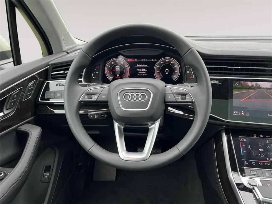 new 2024 Audi Q7 car, priced at $71,155