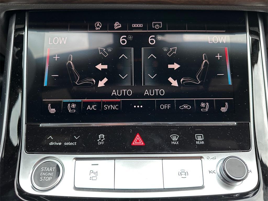 new 2025 Audi Q7 car, priced at $77,580
