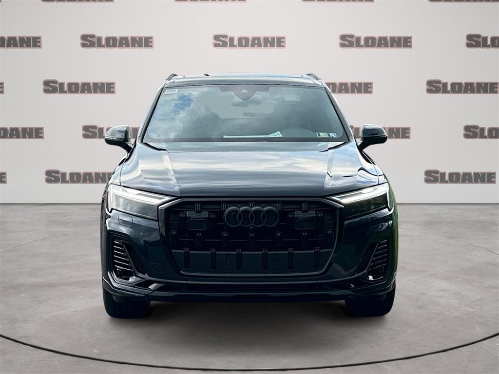 new 2025 Audi Q7 car, priced at $77,580