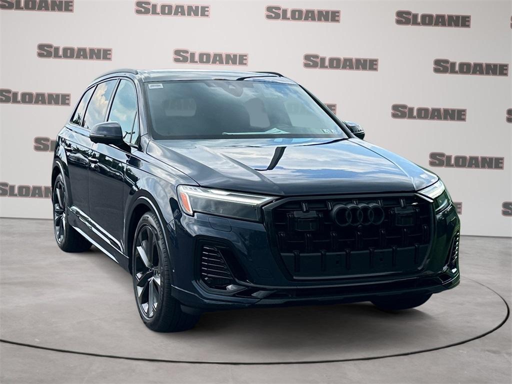 new 2025 Audi Q7 car, priced at $77,580