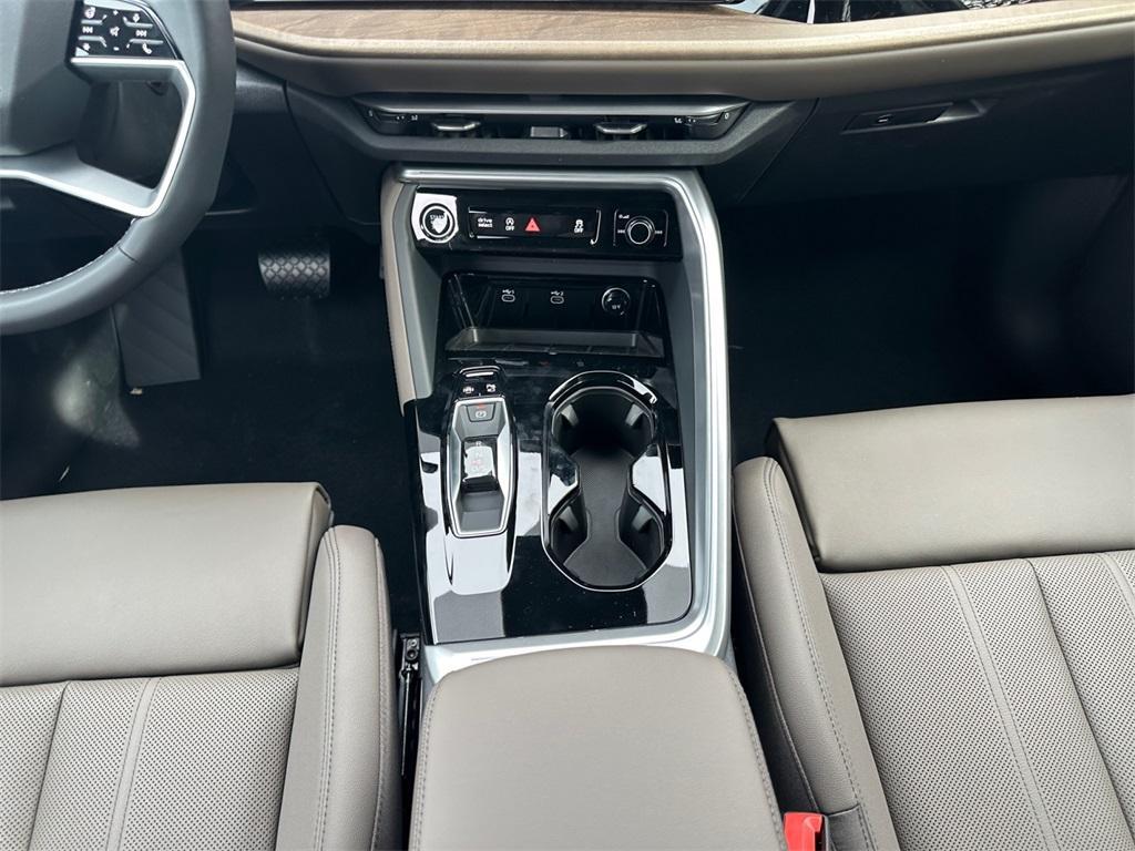 new 2025 Audi Q5 car, priced at $62,080