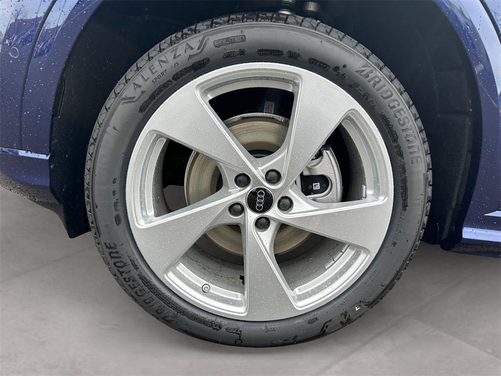 new 2025 Audi Q5 car, priced at $62,080