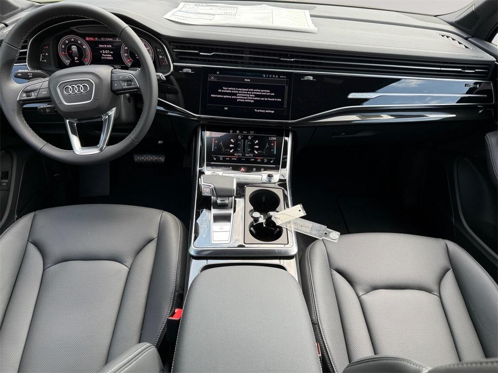 new 2025 Audi Q7 car, priced at $76,350