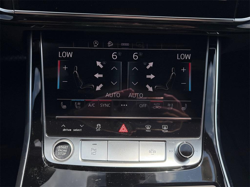 new 2025 Audi Q7 car, priced at $76,350