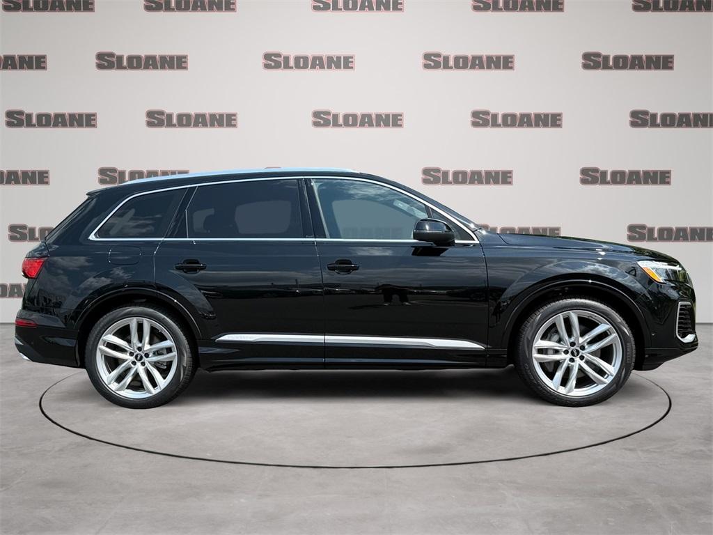 new 2025 Audi Q7 car, priced at $76,350