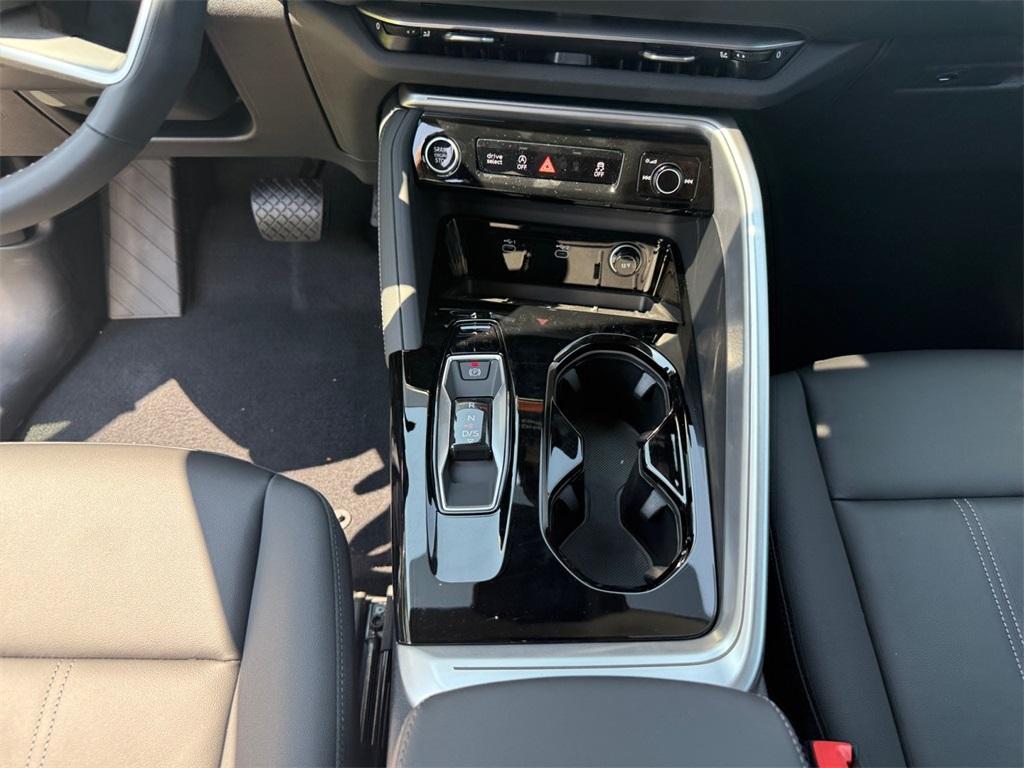 new 2025 Audi Q5 car, priced at $61,090