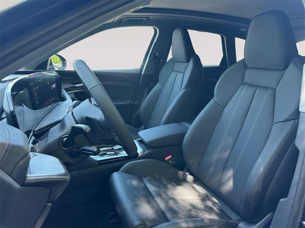 new 2025 Audi Q5 car, priced at $62,080