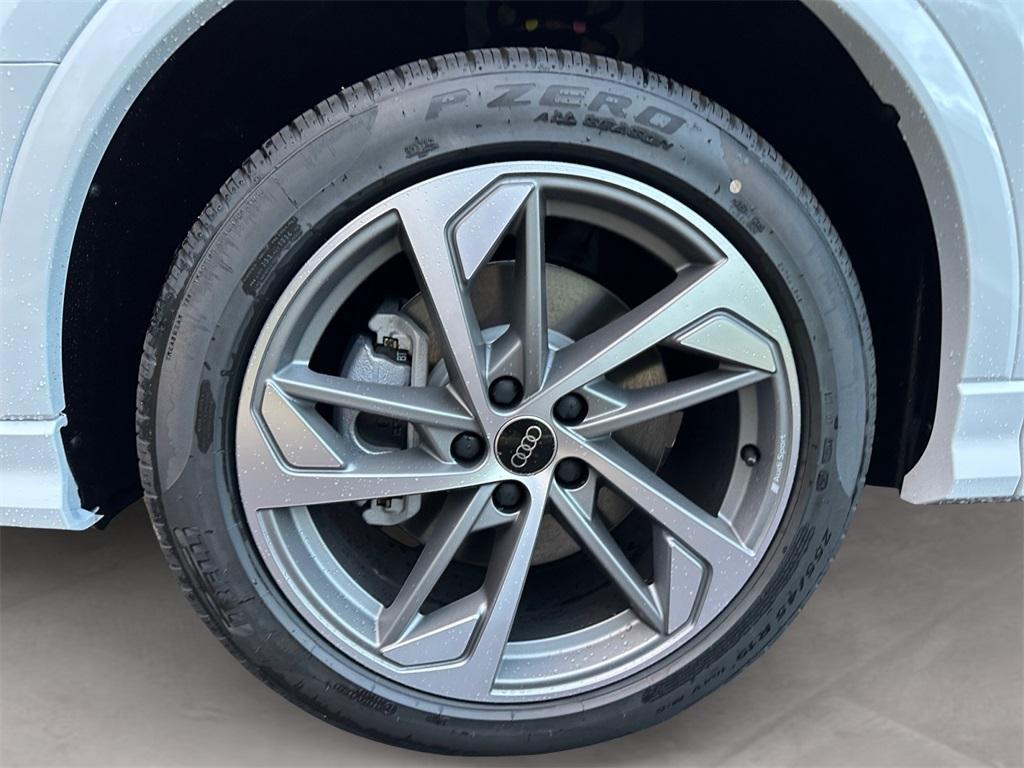 new 2025 Audi Q3 car, priced at $43,465