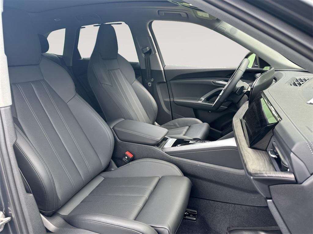 new 2025 Audi Q5 car, priced at $61,390