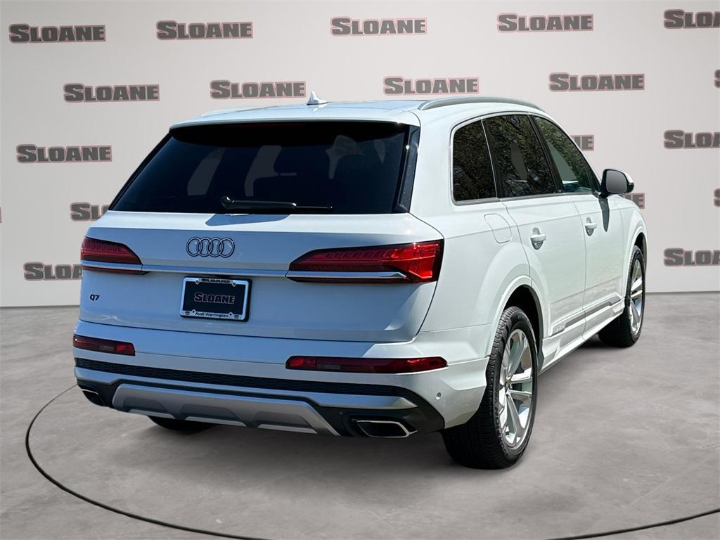 new 2025 Audi Q7 car, priced at $65,730