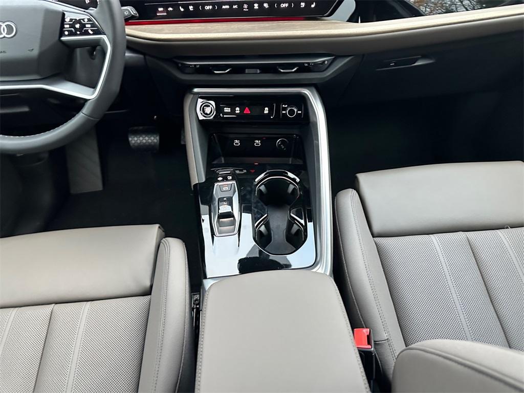 new 2025 Audi Q5 car, priced at $62,080