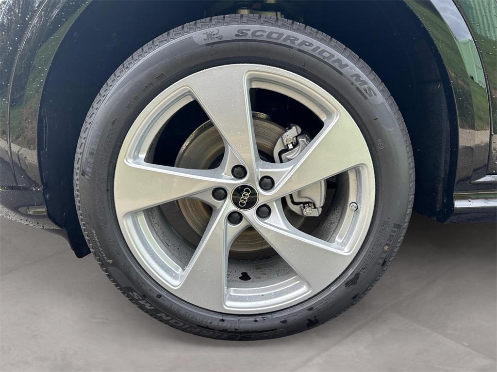 new 2025 Audi Q5 car, priced at $62,080