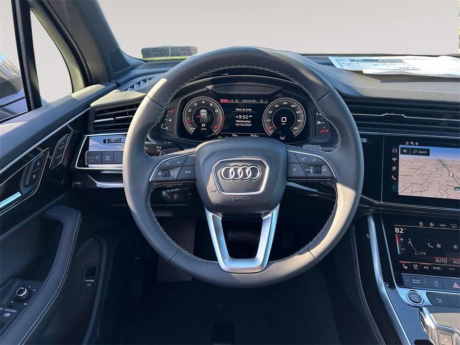 new 2025 Audi Q7 car, priced at $75,800