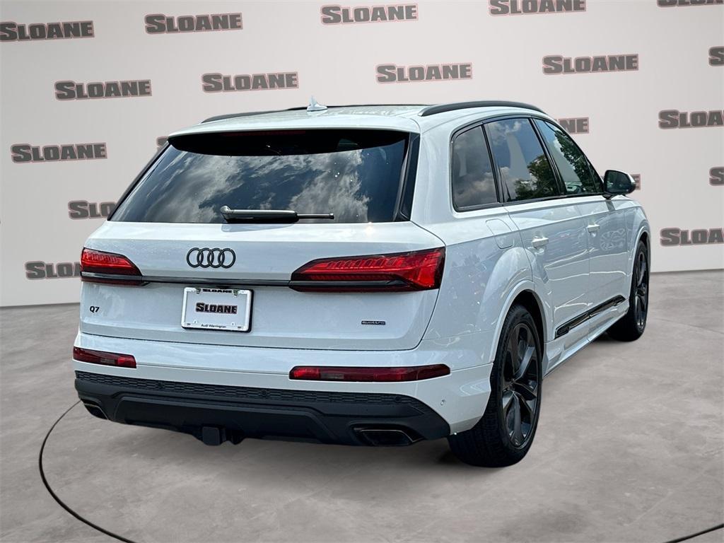 new 2025 Audi Q7 car, priced at $77,580