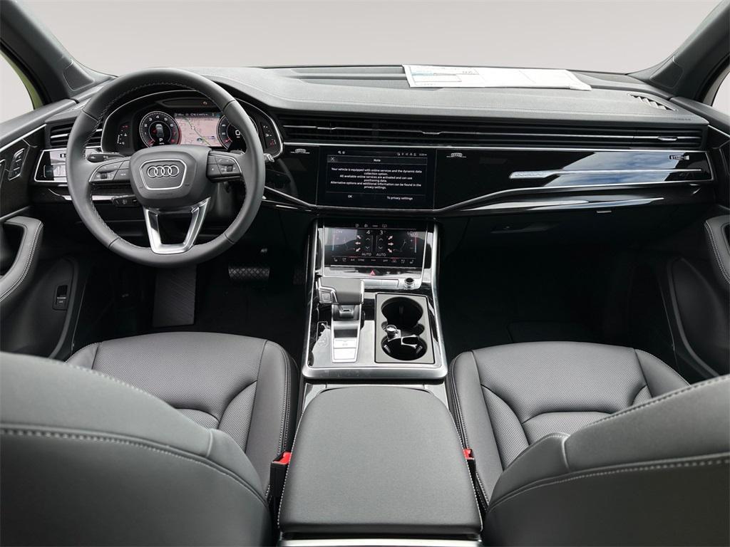 new 2025 Audi Q7 car, priced at $77,580