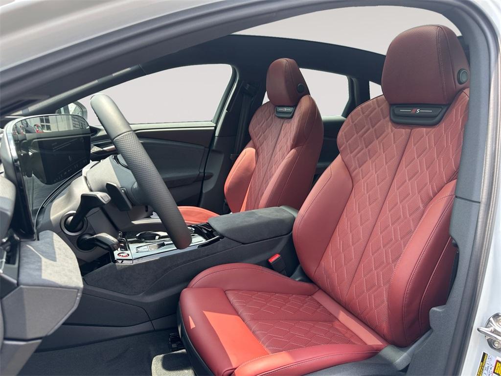 new 2025 Audi S6 car, priced at $88,600