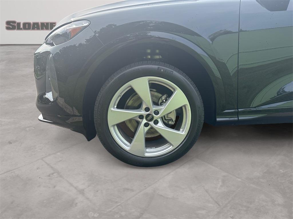 new 2025 Audi Q5 car, priced at $62,080