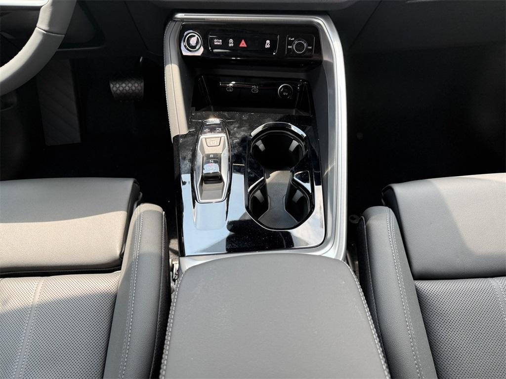 new 2025 Audi Q5 car, priced at $61,390