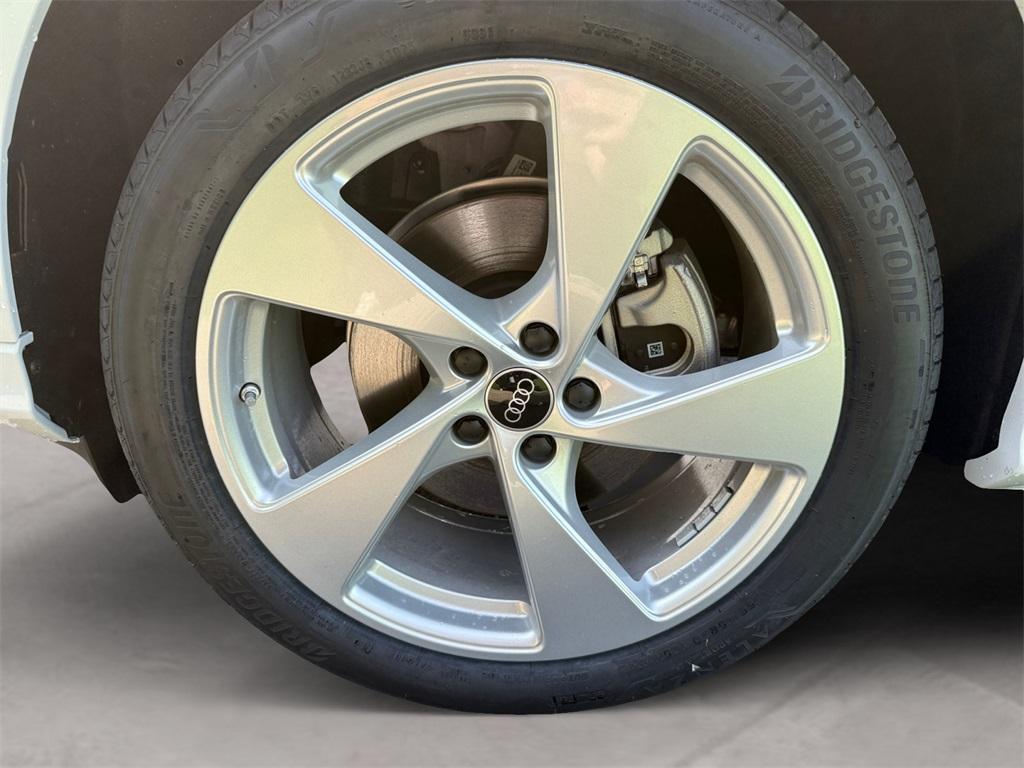 new 2025 Audi Q5 car, priced at $60,975