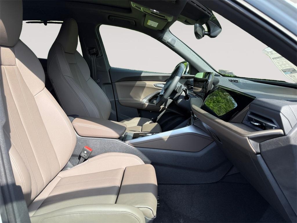 new 2025 Audi Q5 car, priced at $60,975