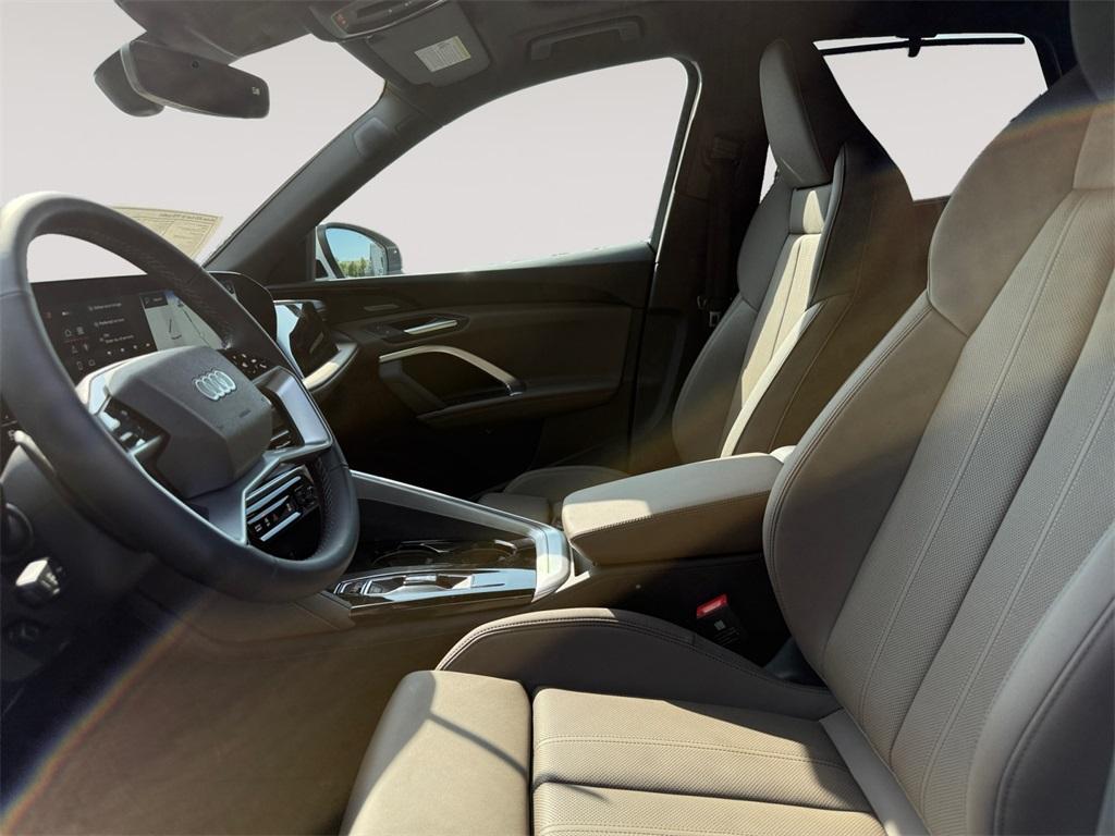 new 2025 Audi Q5 car, priced at $60,975