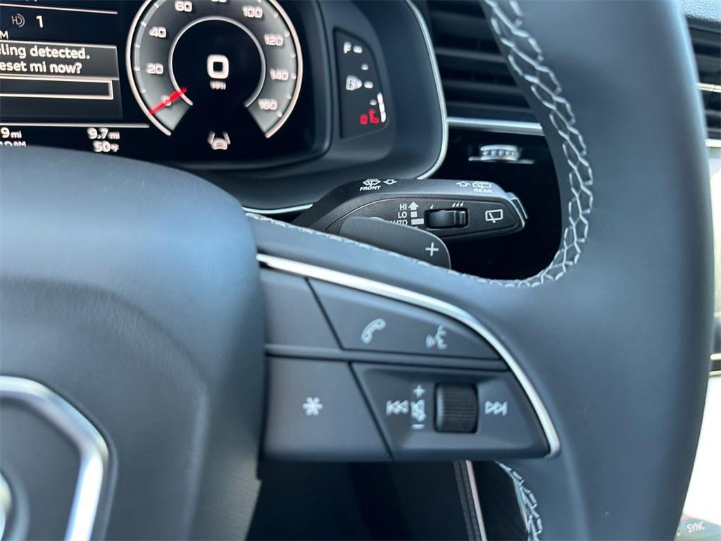 new 2026 Audi Q7 car, priced at $78,445