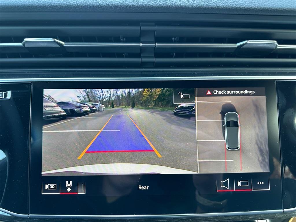 new 2026 Audi Q7 car, priced at $78,445