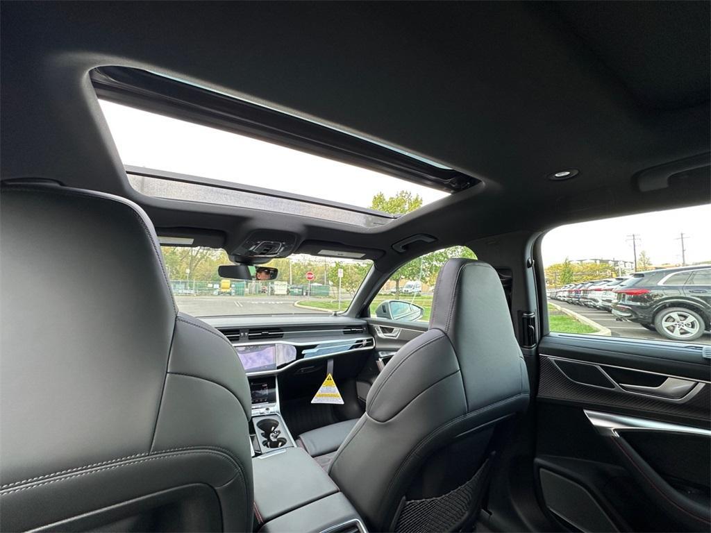 new 2026 Audi RS 6 Avant car, priced at $147,615