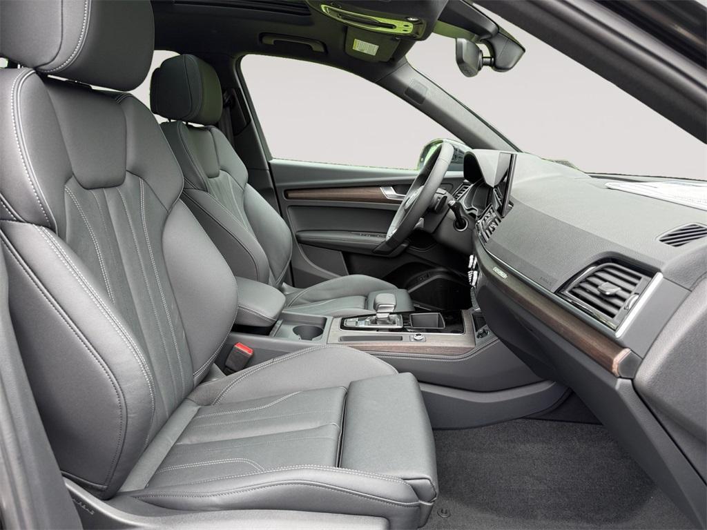 new 2025 Audi Q5 car, priced at $68,565