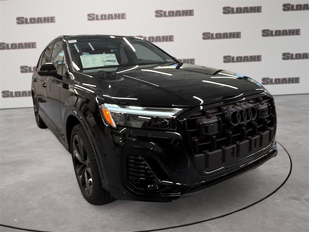 new 2025 Audi Q7 car, priced at $77,880
