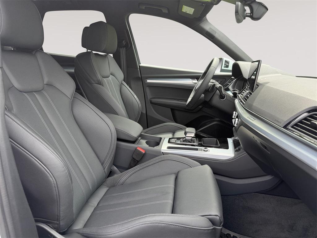 new 2025 Audi Q5 car, priced at $60,330