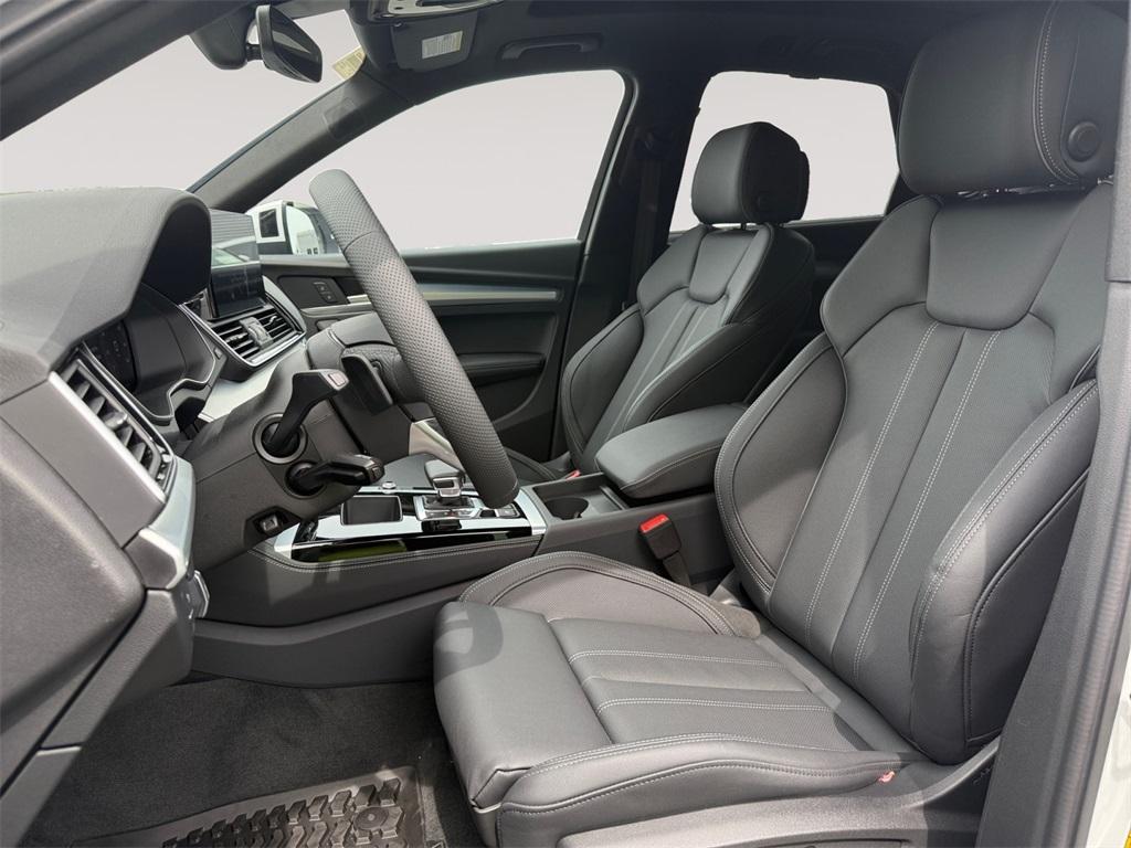 new 2025 Audi Q5 car, priced at $60,330