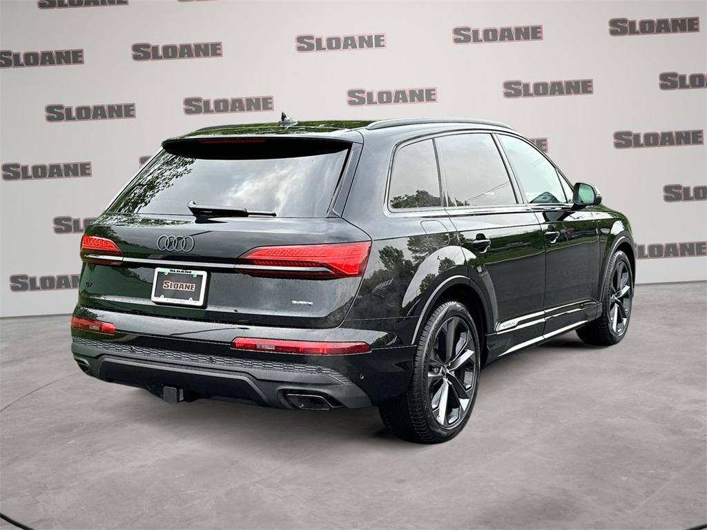 new 2025 Audi Q7 car, priced at $77,580