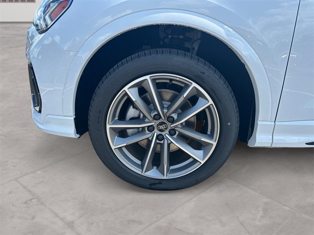 new 2025 Audi Q3 car, priced at $45,515