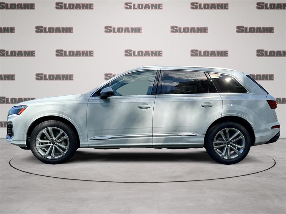 new 2025 Audi Q7 car, priced at $75,930