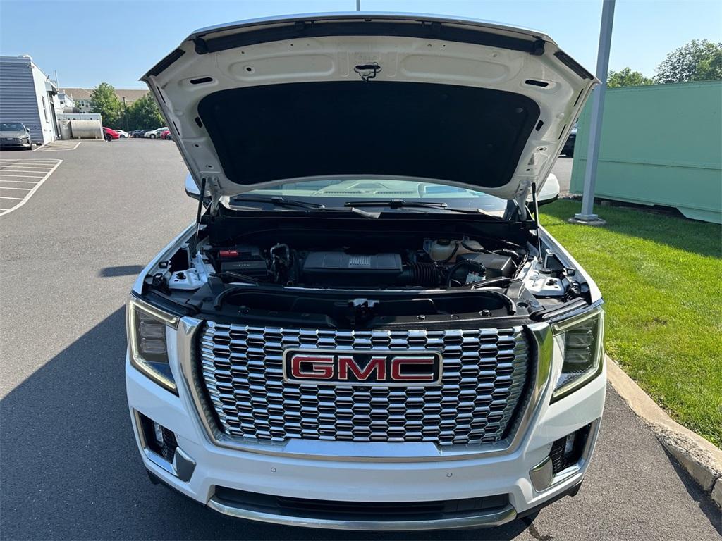 used 2022 GMC Yukon XL car, priced at $60,991