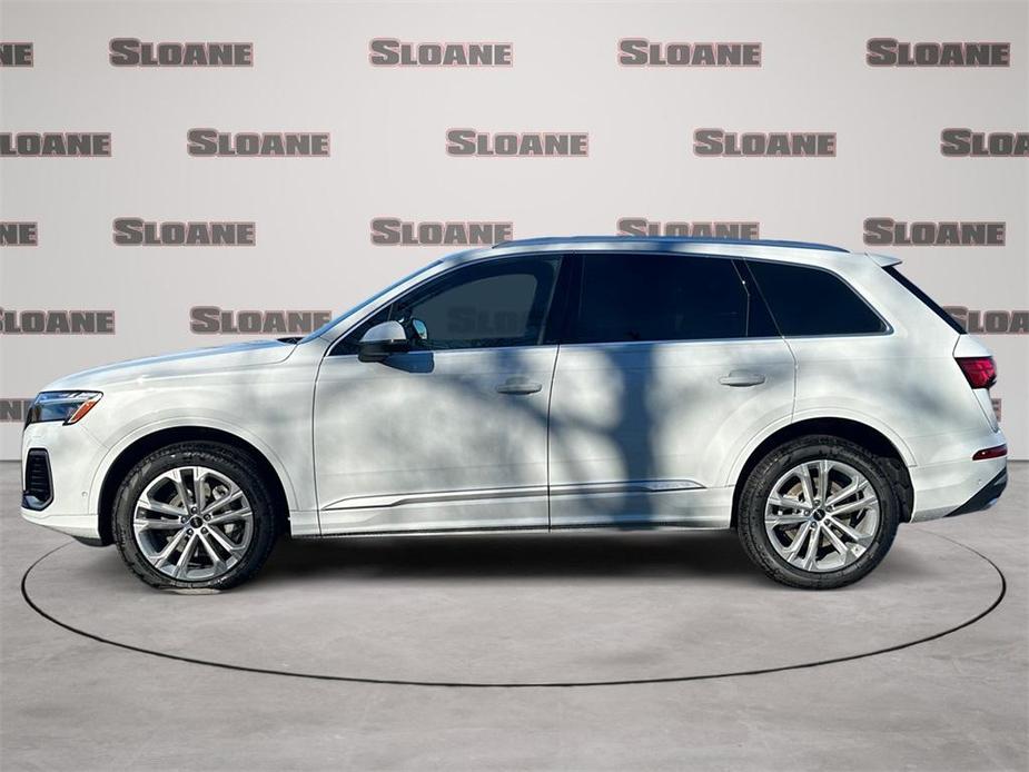 new 2025 Audi Q7 car, priced at $75,930