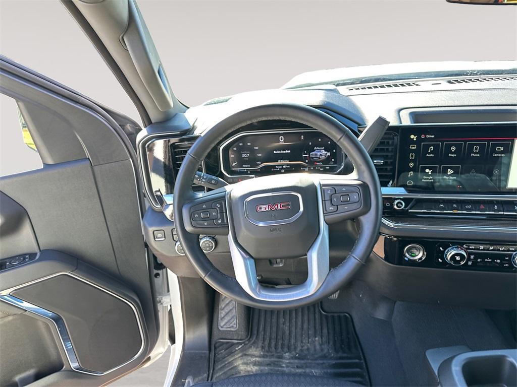 used 2024 GMC Sierra 1500 car, priced at $41,895