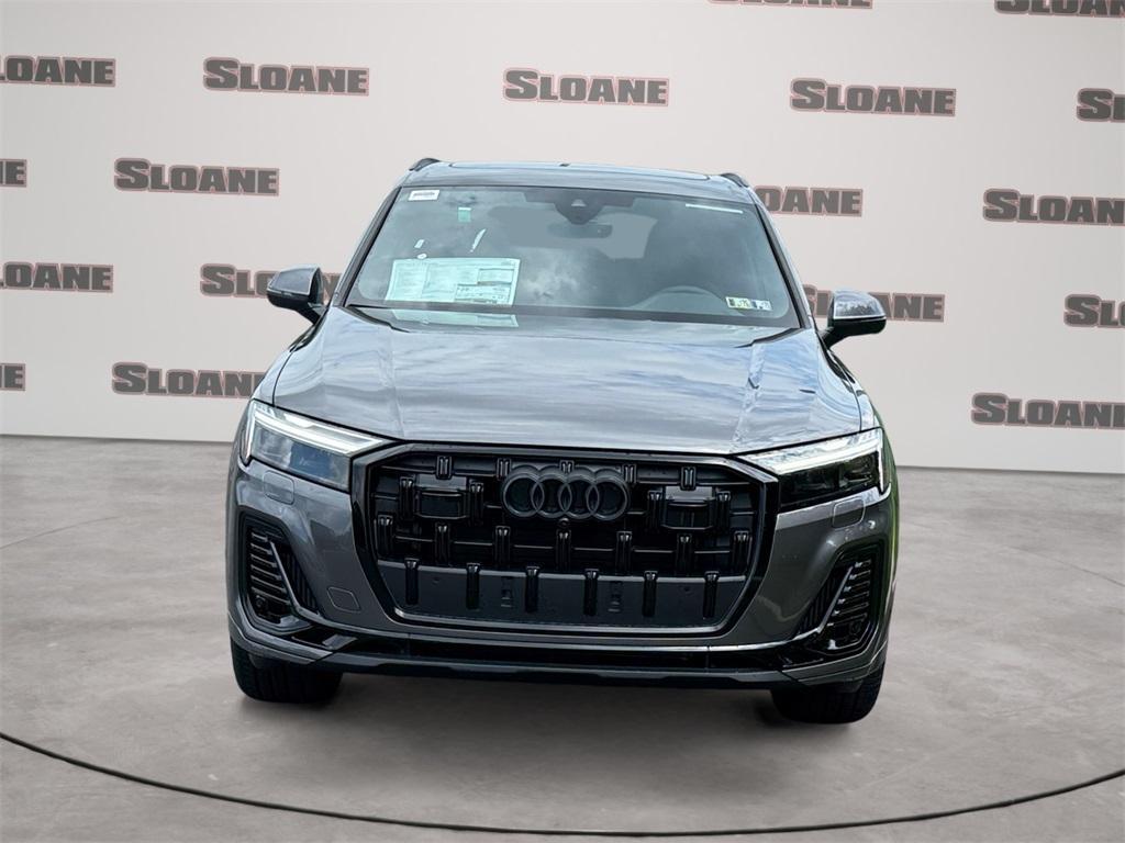new 2025 Audi Q7 car, priced at $77,580