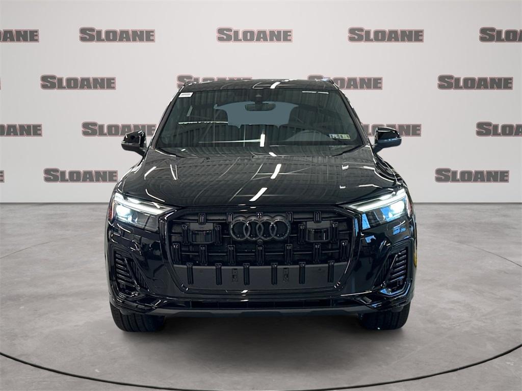 new 2025 Audi Q7 car, priced at $77,880